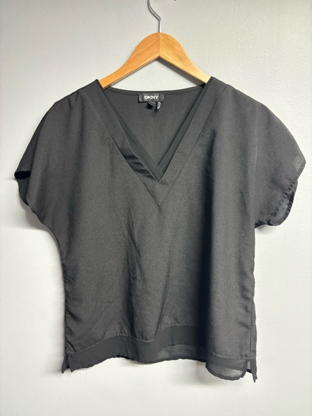 DKNY Black V-Neck Short Sleeve Top